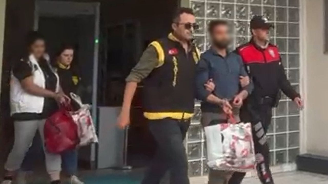 Aydın'da 48 Yıl Hapis Cezası Olan İki Firari Yakalandı