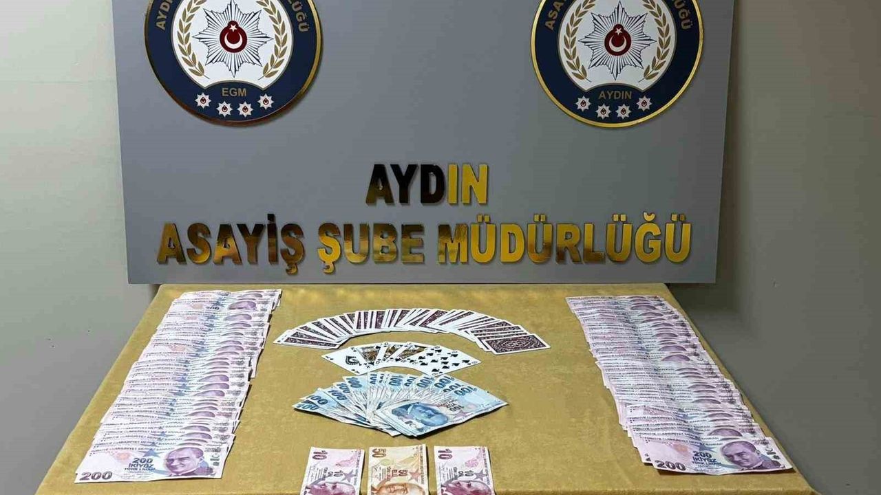 Aydın'daki Kıraathaneye Gece Kumara Baskın