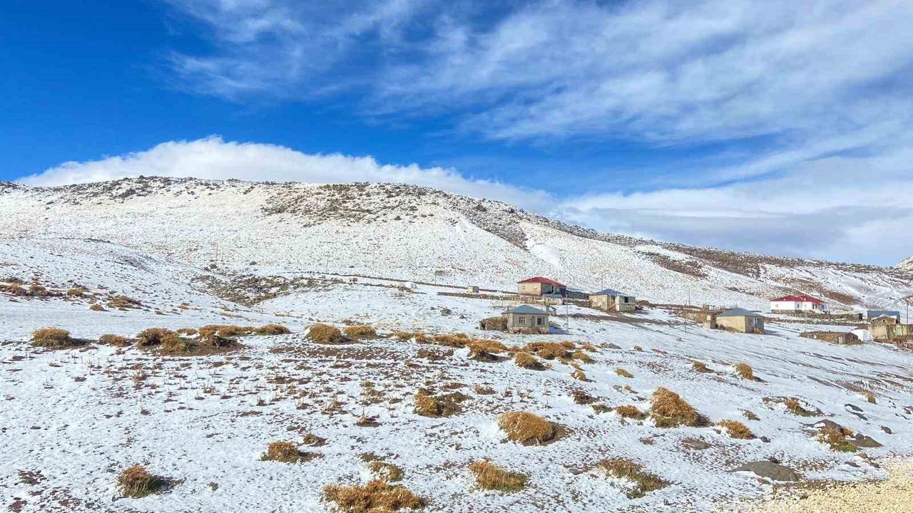 Aydınlar'da Kar Yağışı Coşkusu