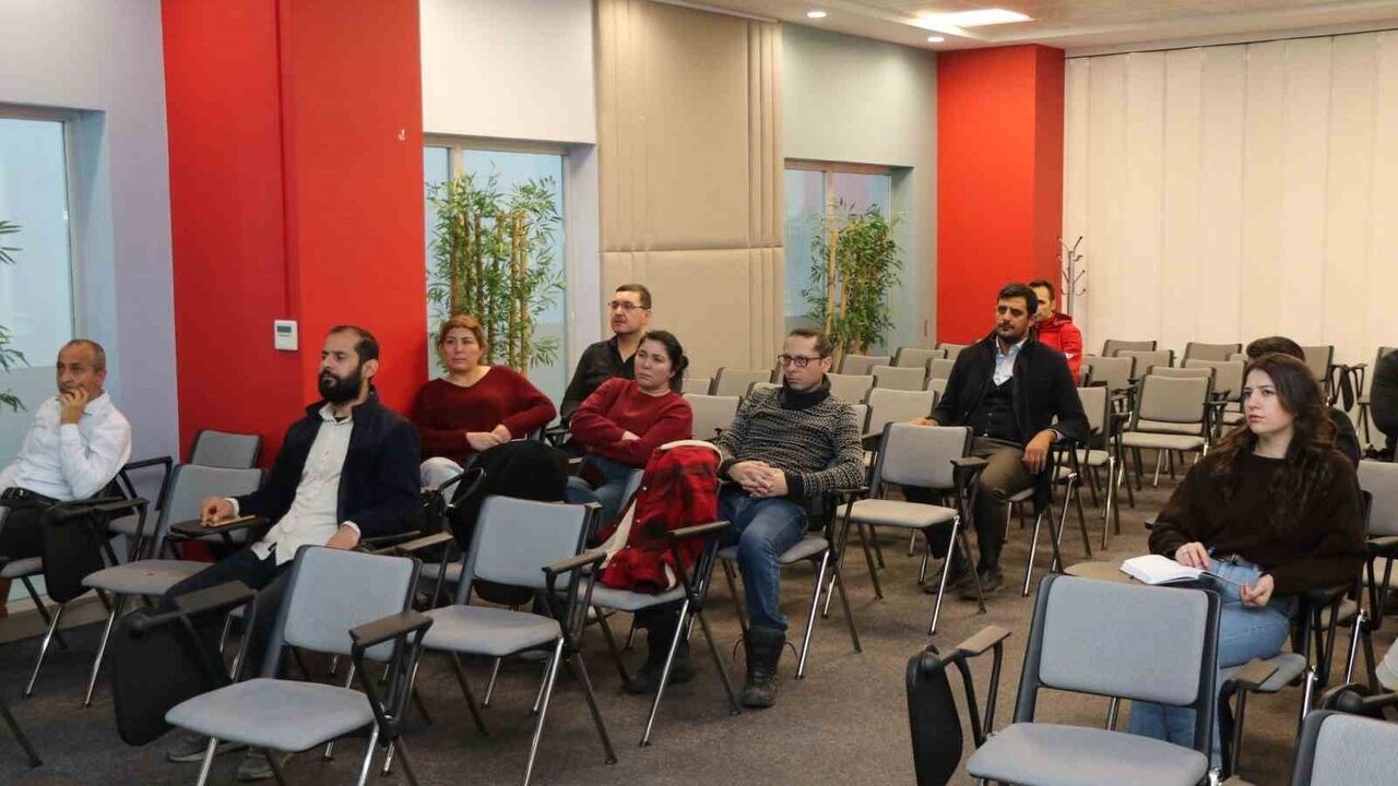 AYTO Üyelerine Temel İlk Yardım Eğitimi Verildi