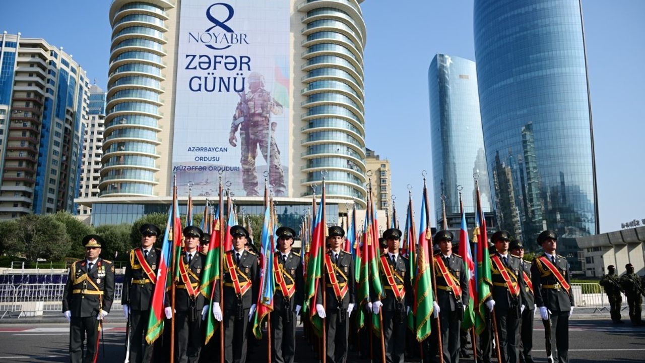 Azerbaycan'da Karabağ Zaferi'nin 5. Yılı Coşkuyla Kutlandı