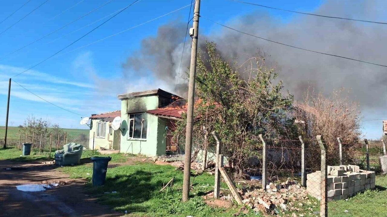 Babaeski'de Yangın Korkusu: Hızlı Müdahale İle Söndürüldü