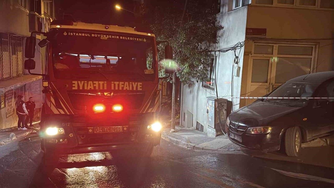 Bağcılar'da İş Yerinde Yangın: 1 Yaralı