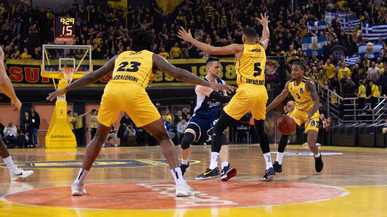 Bahçeşehir Koleji EuroCup'ta Aris'i Yendi