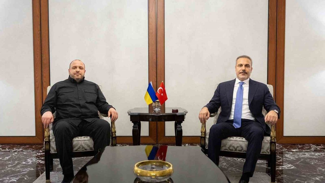 Bakan Hakan Fidan, Ukrayna'nın Güvenlik Şefi Rüstem Umerov ile Görüştü