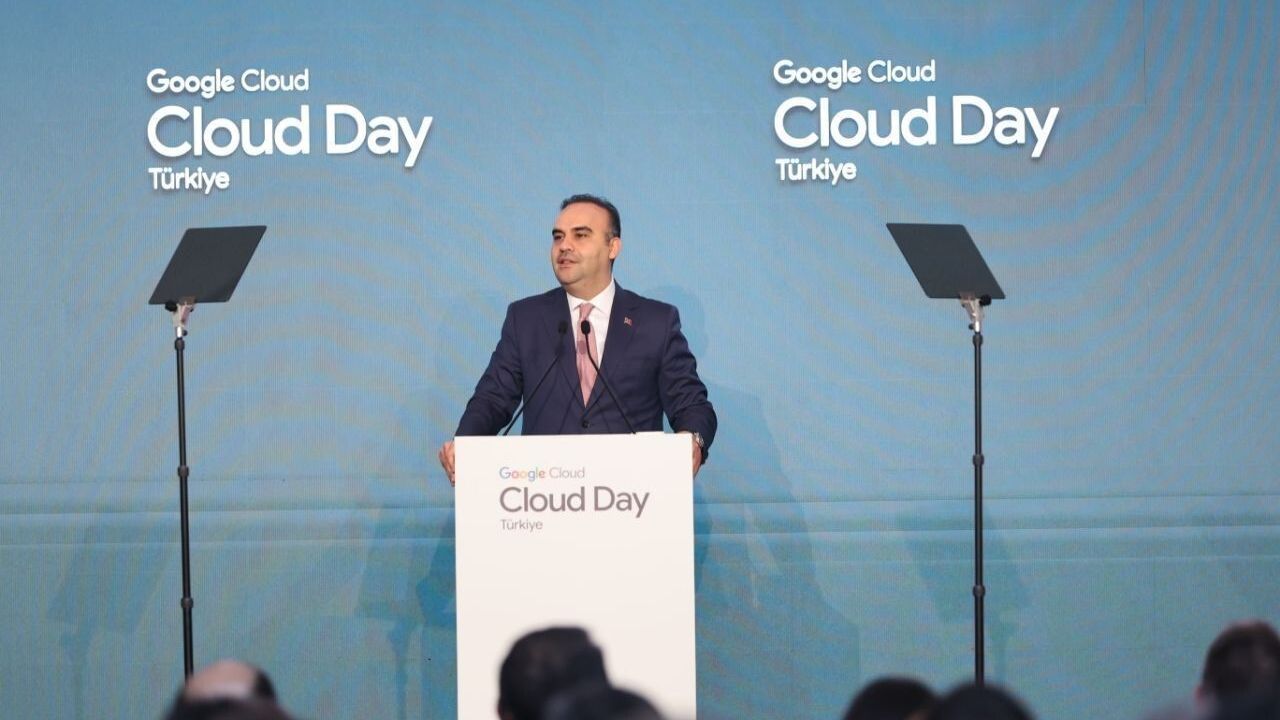 Bakan Kacır: 2030'a Kadar 10 Milyar Dolar Yatırım Hedefliyoruz