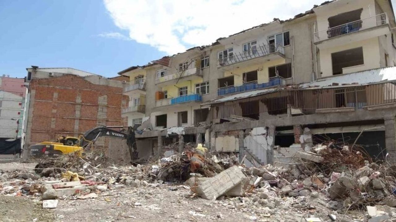 Balanlı Apartmanı Davasında 8 Sanığa Hapis Cezası