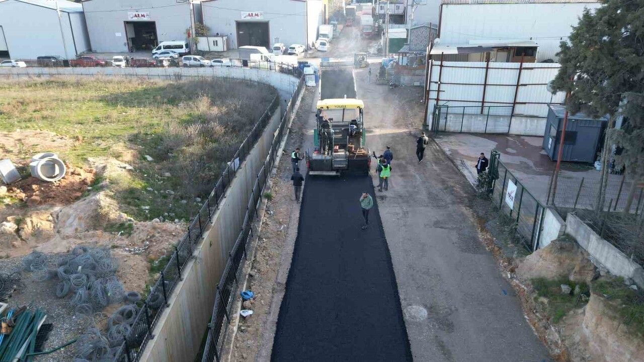 Balçık Mahallesi'nde Yollar Yenileniyor