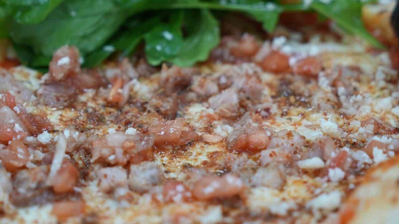 Balıkesir'den Kokoreçli Pizza: Geleneksel lezzette yenilik