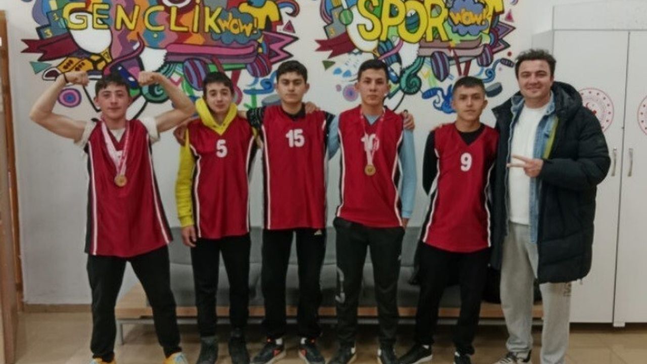 Balıköy Anadolu Lisesi'nden Bilek Güreşinde Önemli Başarı
