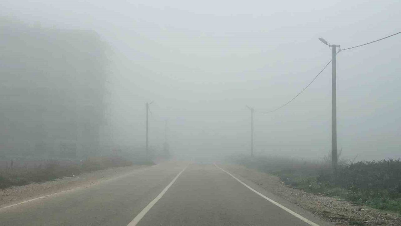 Bandırma'da Sabah Yoğun Sis Etkili Oldu