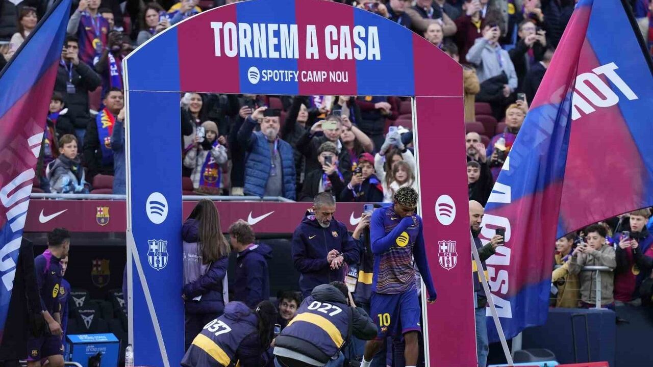 Barcelona Camp Nou'da Nefes Kesen Dönüş Yaptı