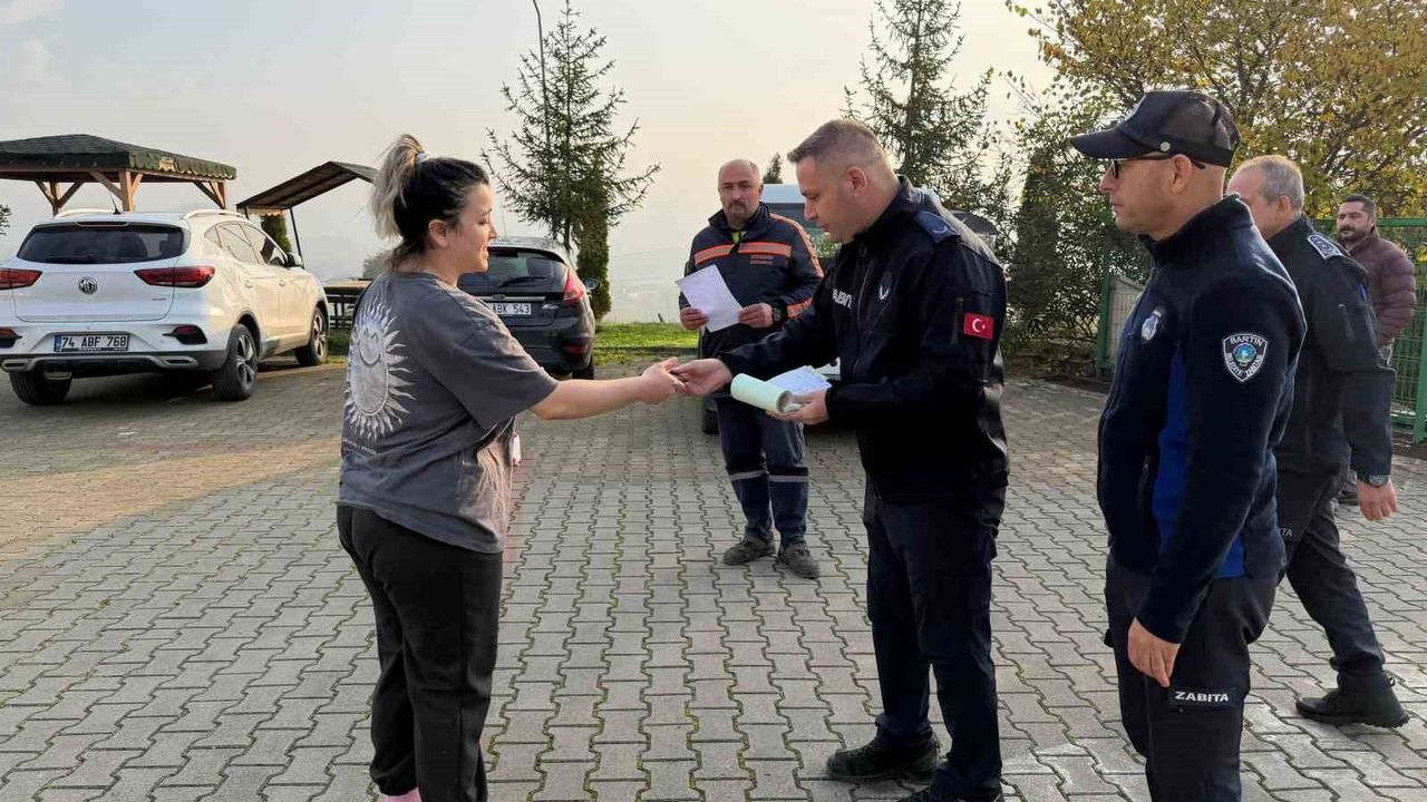 Bartın'da Temizlik Çalışanından Örnek Davranış
