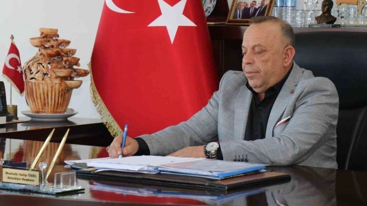 Başkan Özel'den Öğretmenler Günü Mesajı