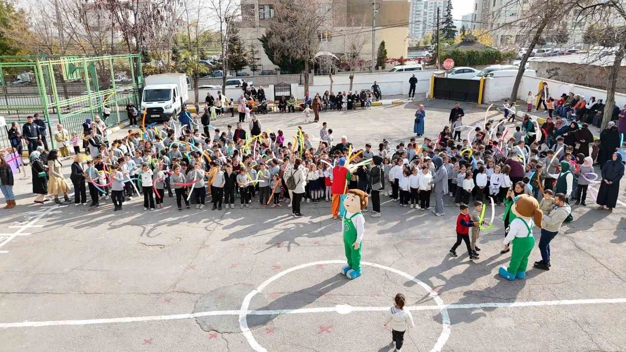 Başkan Palancıoğlu, Esentepe Mumcular İlkokulu Öğrencileriyle Buluştu