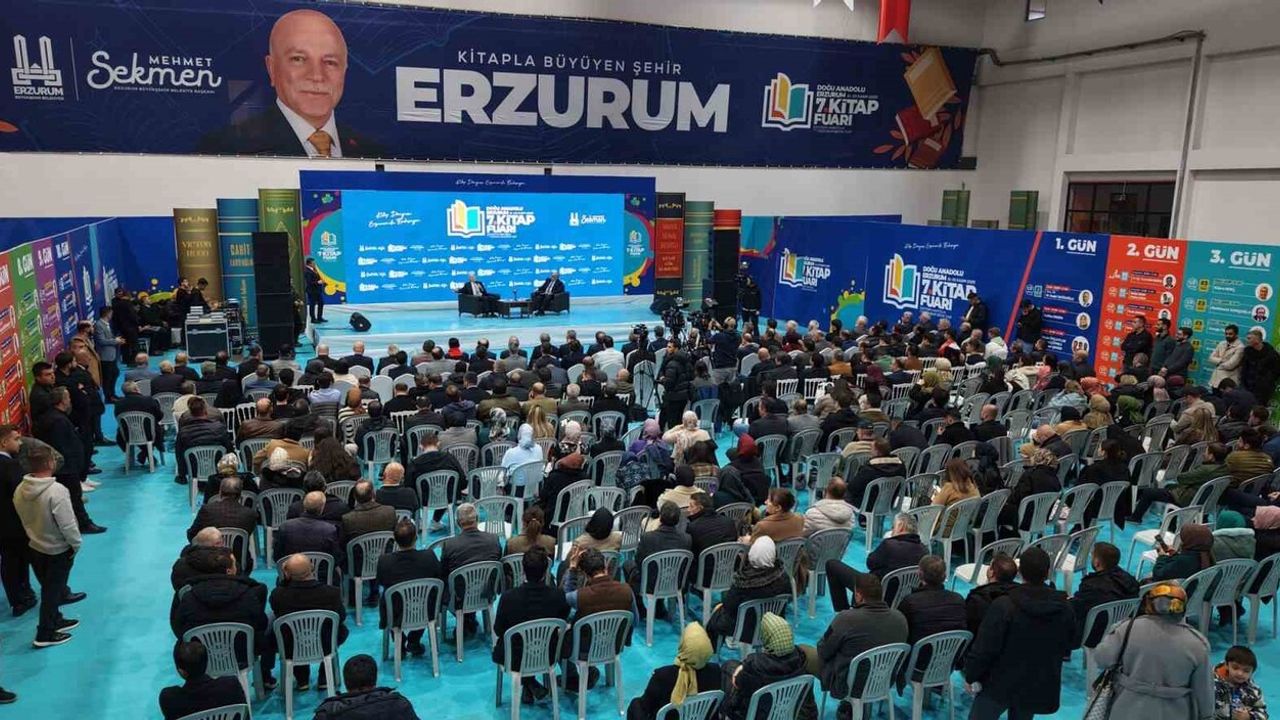 Başkan Sekmen Kitapseverlerle Buluştu