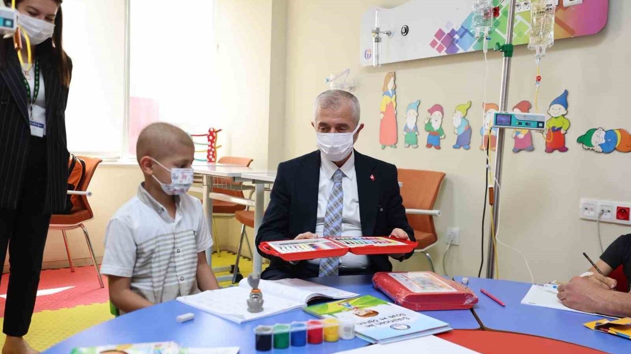 Başkan Tahmazoğlu'ndan Lösemili Çocuklara Moral Ziyareti