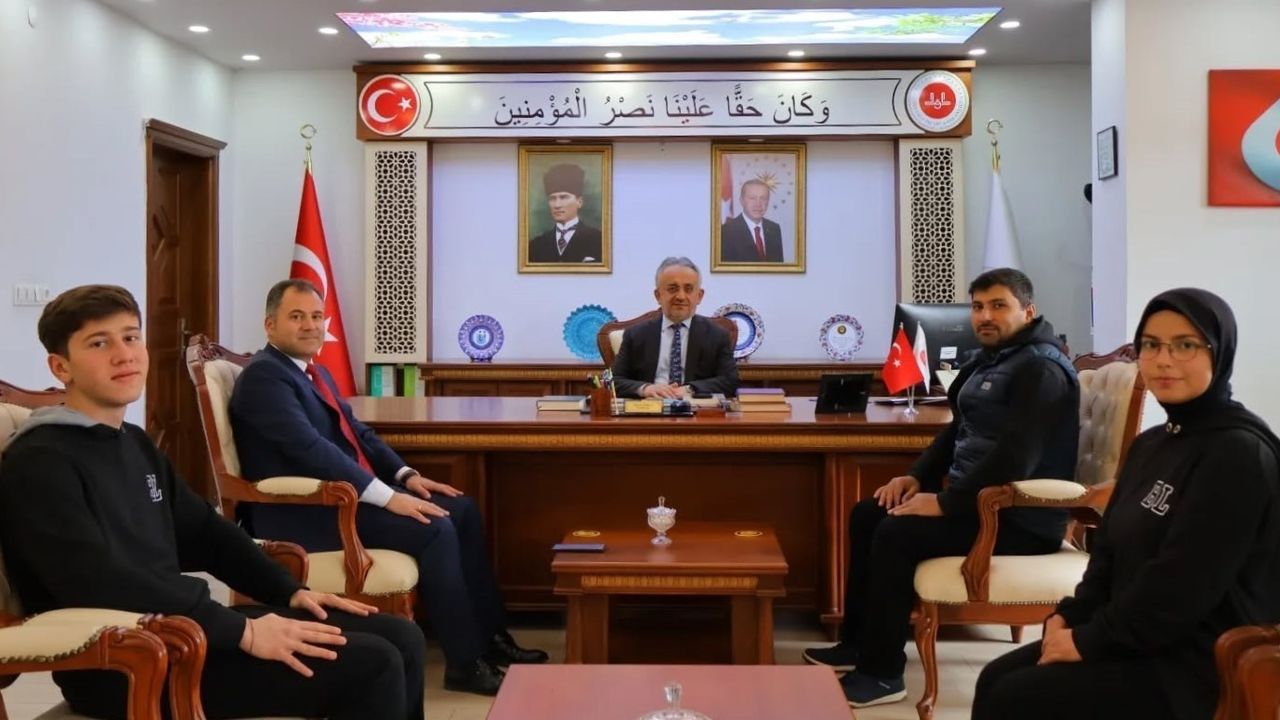 Bayburt Lisesi'nden Filistin'e Yardım Kampanyası