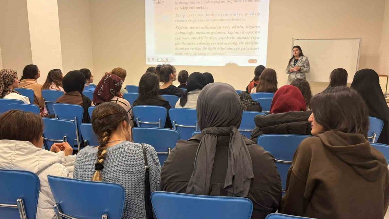 Bayburt'ta Kadına Yönelik Şiddetle Mücadele Semineri