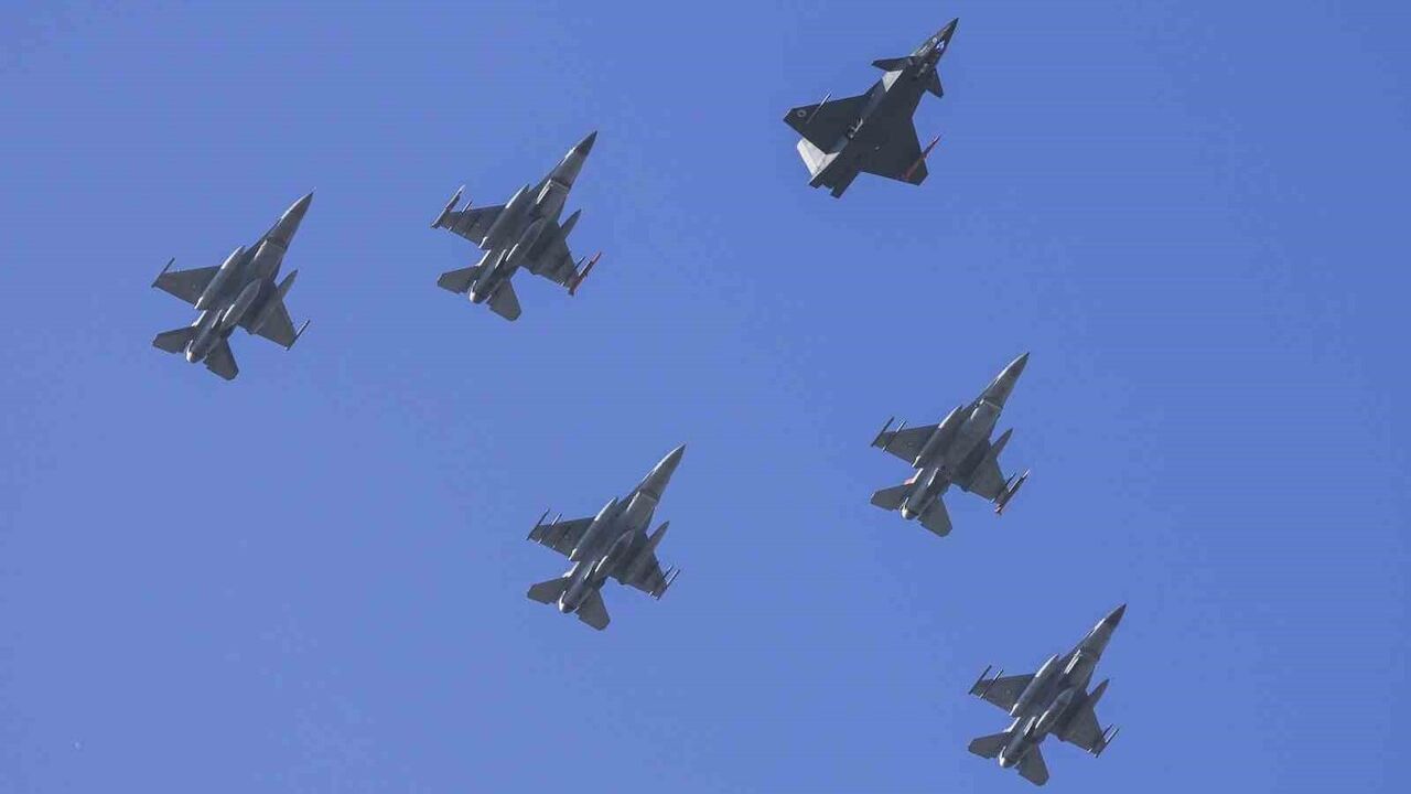 Bayraktar KIZILELMA'nın Tarihi Testi: Hava-Hava Füzesi ile İlk Vuruş