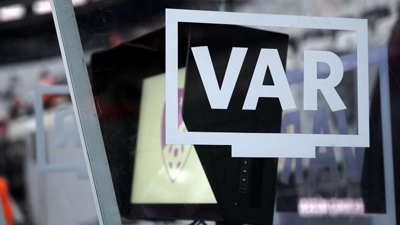 Beşiktaş-Fenerbahçe Derbisinin VAR Kaydı Yayınlandı