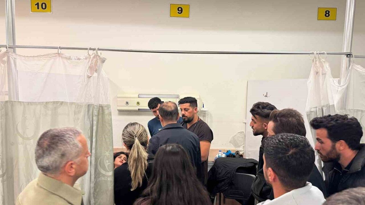 Besni KYK Yurdunda Zehirlenme Şüphesi: 50 Öğrenci Hastaneye Kaldırıldı