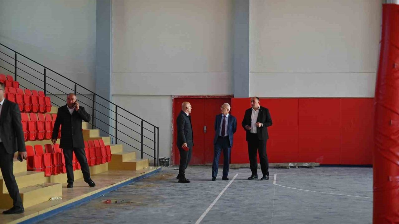 Beyköy'de Gençlik Merkezi ve Futbol Sahası İncelemesi