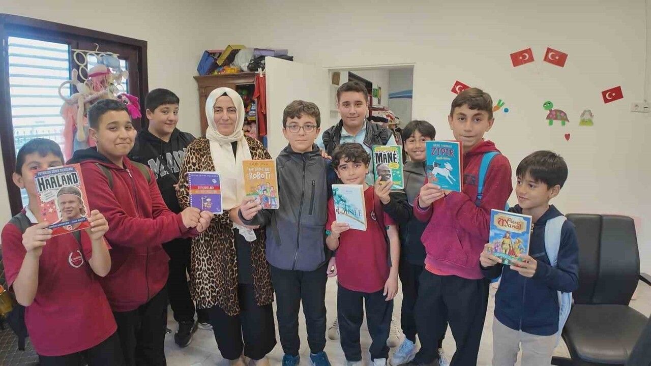 Beylikdüzü'nde Dayanışma Projeleri: Mahalle Askısı ve Kitap Kervanı