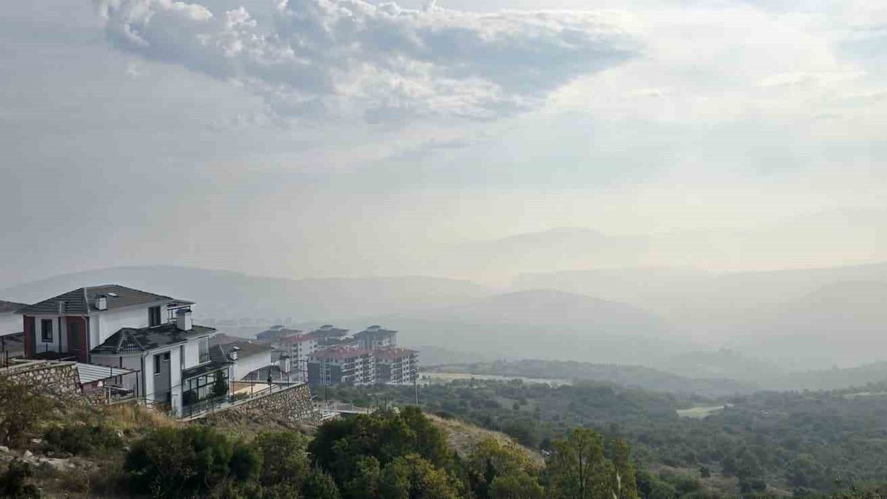 Bilecik'in Sisli Sabahı: Kışın Habercisi