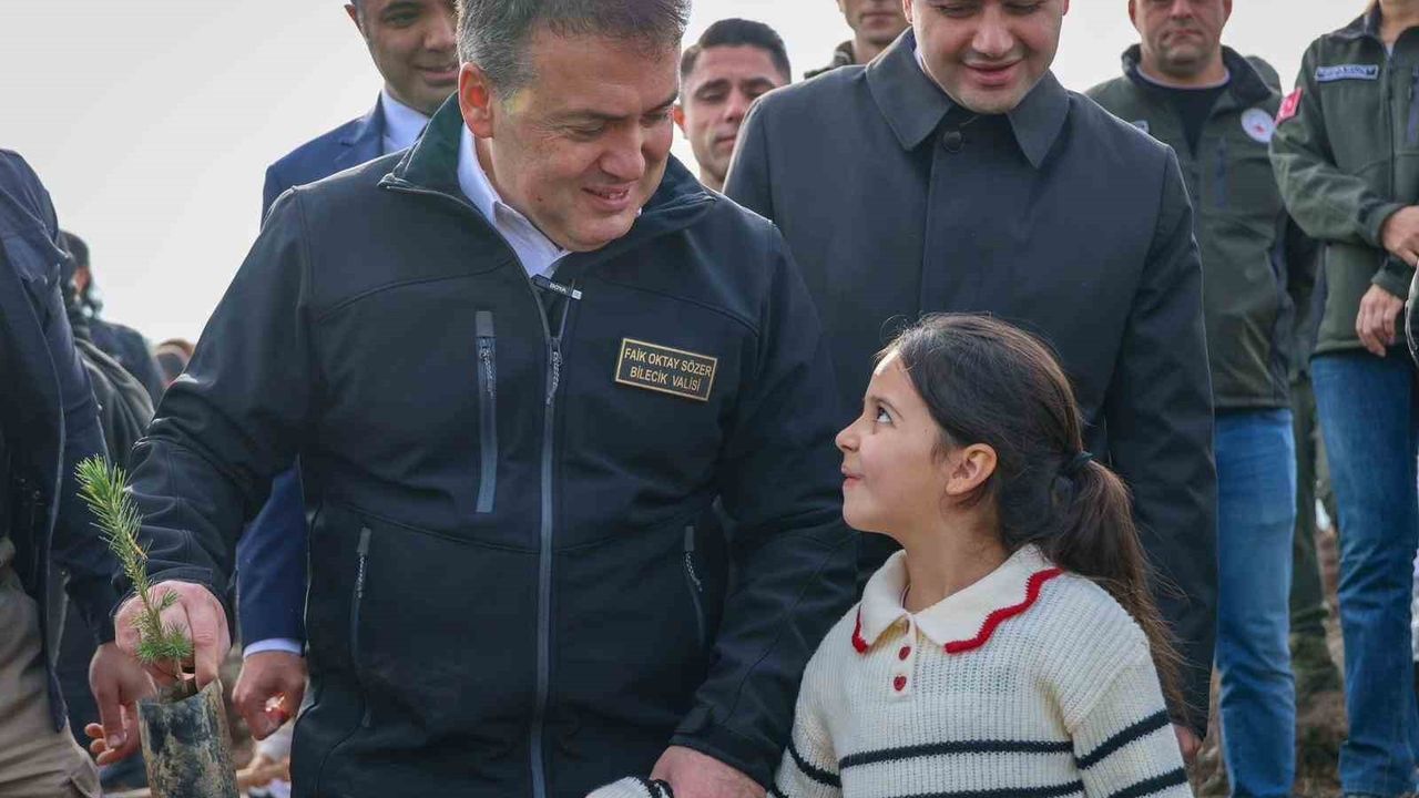 Bilecik'te 5 Bin Fidan Toprakla Buluşturuldu