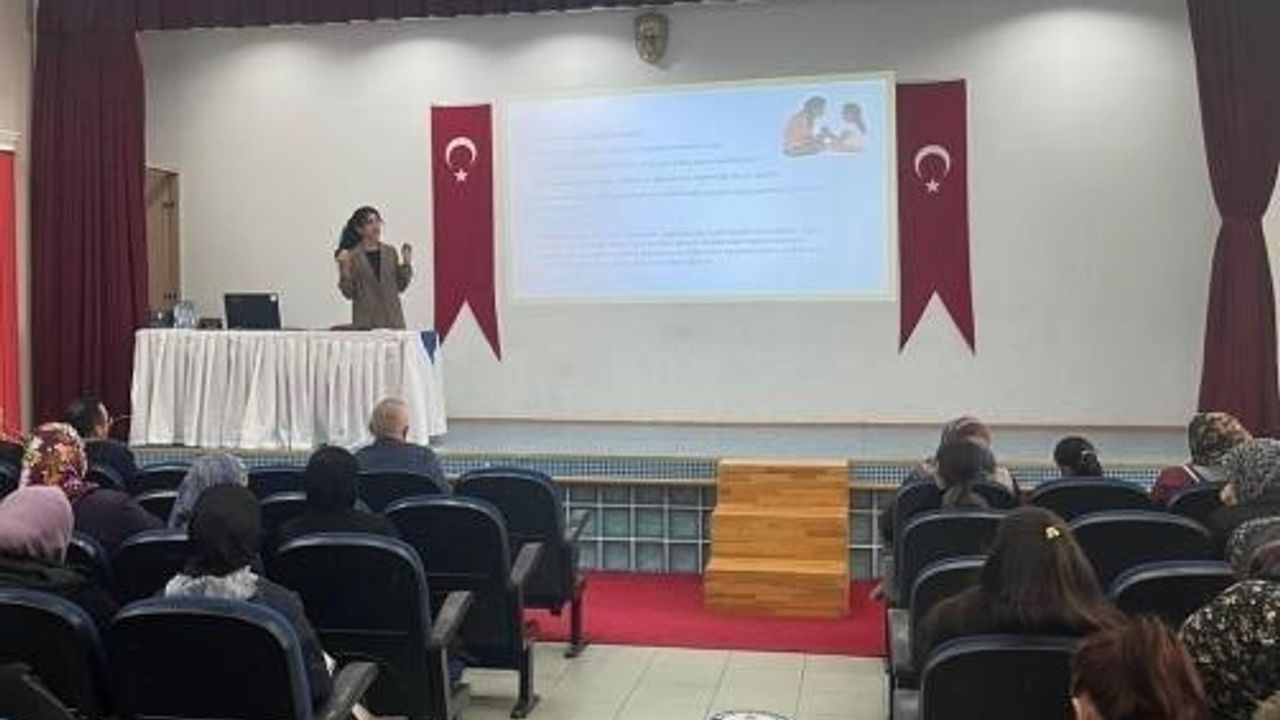 Bilecik'te Ailelere Farkındalık Eğitimi