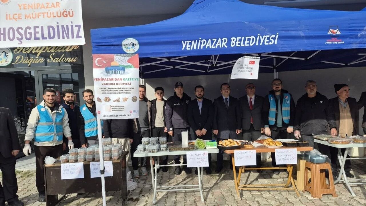 Bilecik’te Gazze Yararı İçin Hayır Çarşısı
