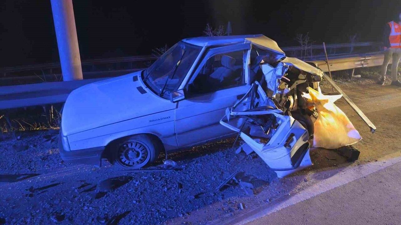 Bilecik'te Tır Otomobile Çarptı, 1 Kişi Yaralandı