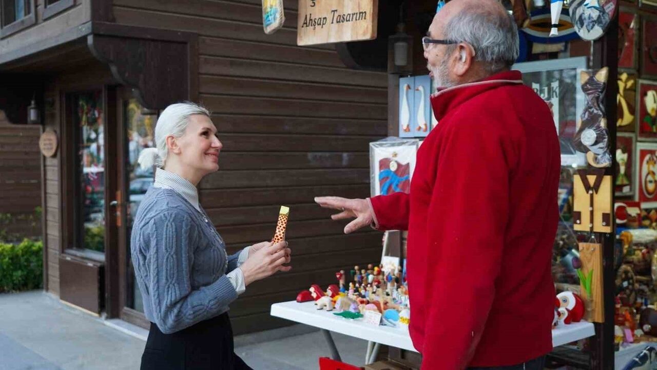 Bilecik'te Yılbaşı Çarşısı Hazırlıkları Başladı