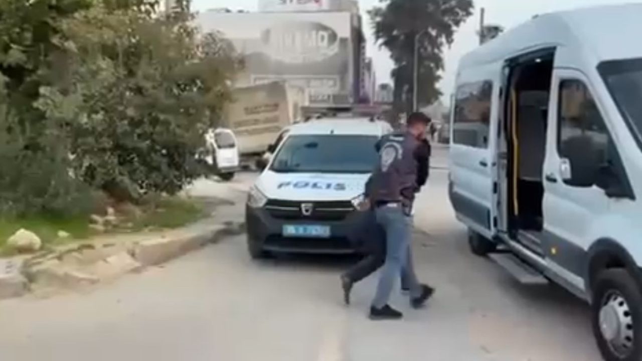 Bilişim Dolandırıcılarına Şafak Operasyonu: 40 Gözaltı