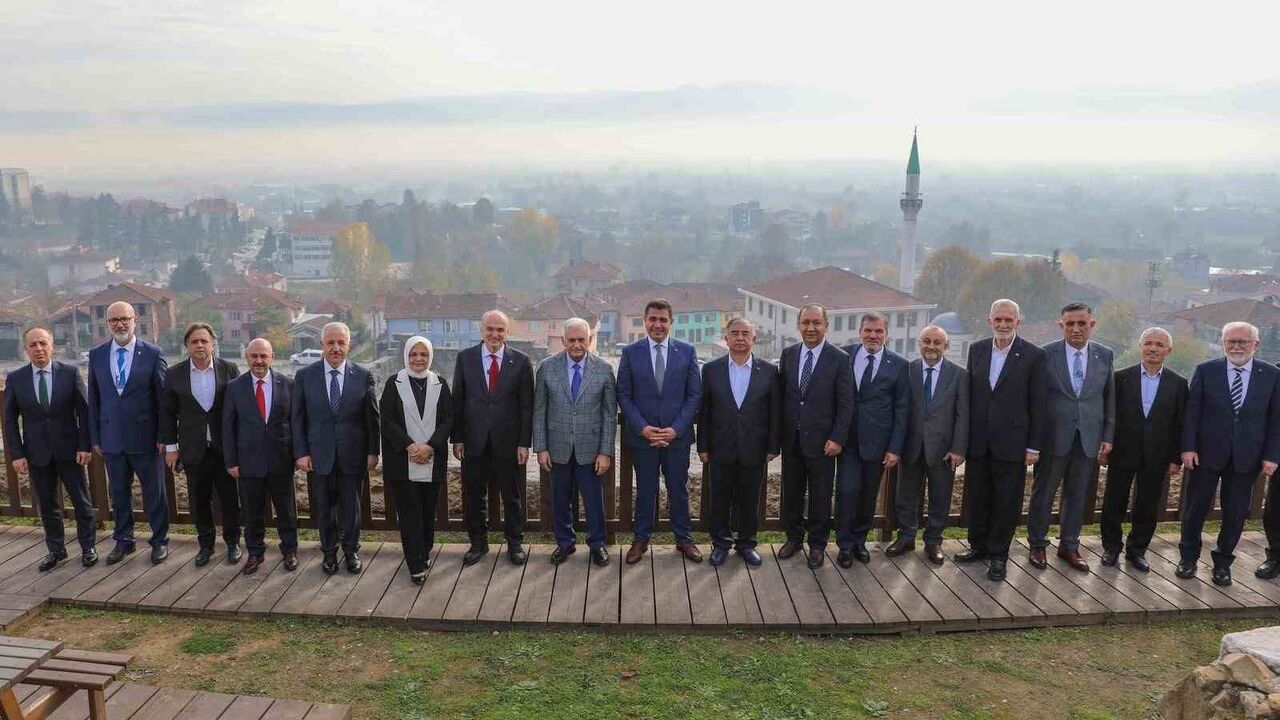 Binali Yıldırım, Konuralp Antik Kenti'ni Ziyaret Etti