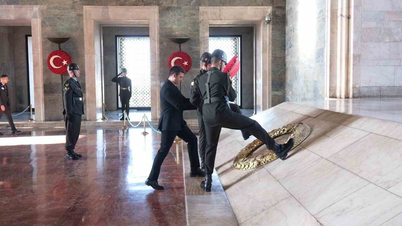 Bodrum Belediyesi Anıtkabir'de Saygı Duruşunda Bulundu