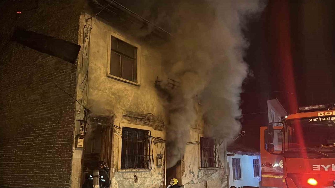 Bolu'da Sobadan Kaynaklı Yangın: 1 Yaralı