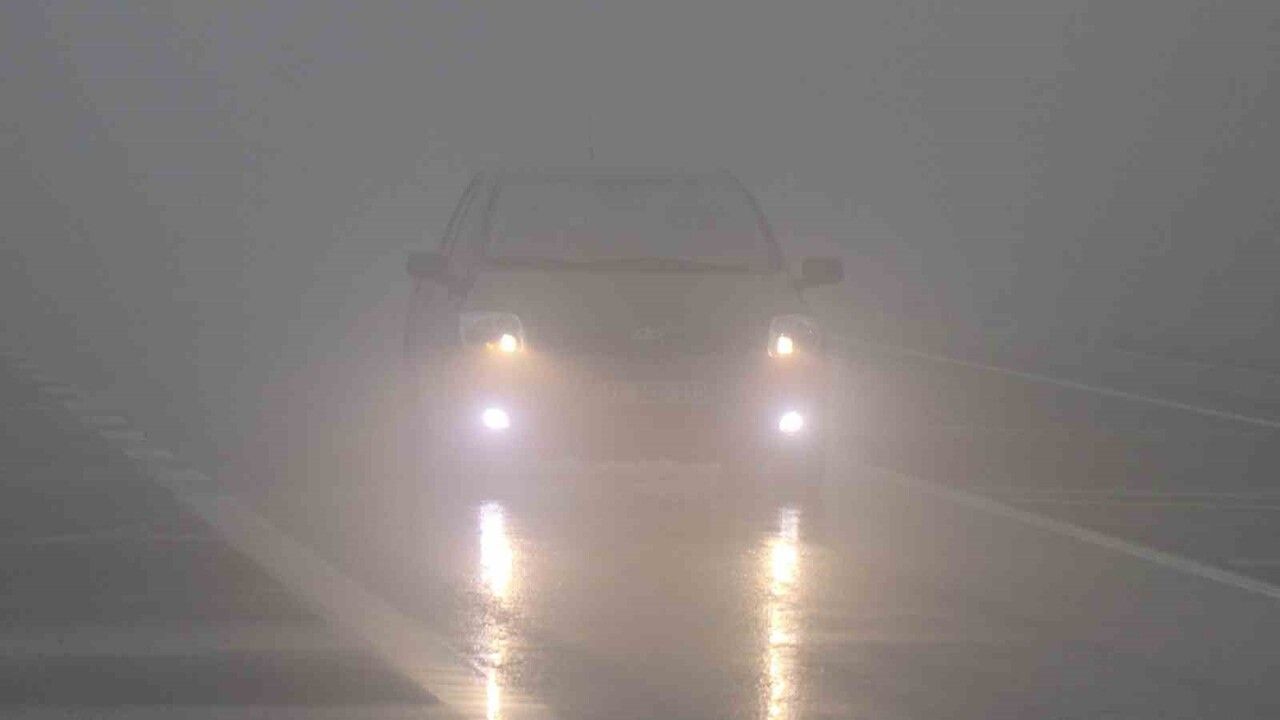 Bolu Dağı'nda Görüş Mesafesi 25 Metreye Düşüyor