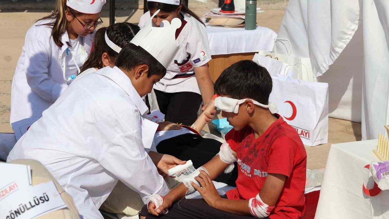 Bozyazı'da Kızılay Haftası Kutlamaları