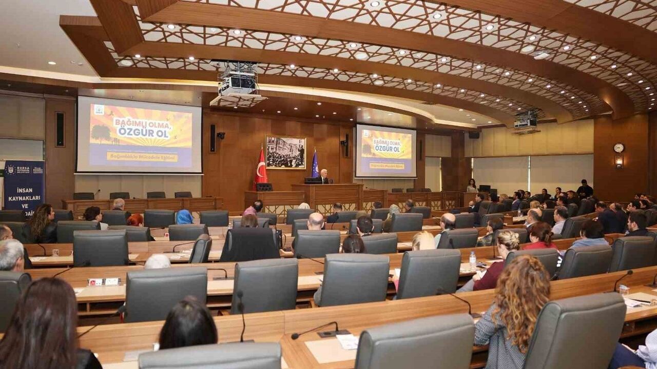 Bursa'da ‘Bağımlı Olma, Özgür Ol’ Projesi Farkındalık Yaygınlaştırıyor