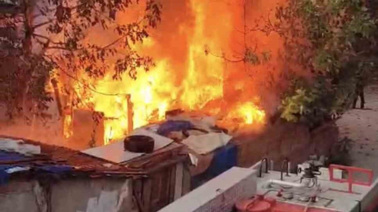 Bursa'da Bahçedeki Yangın Korkuttu