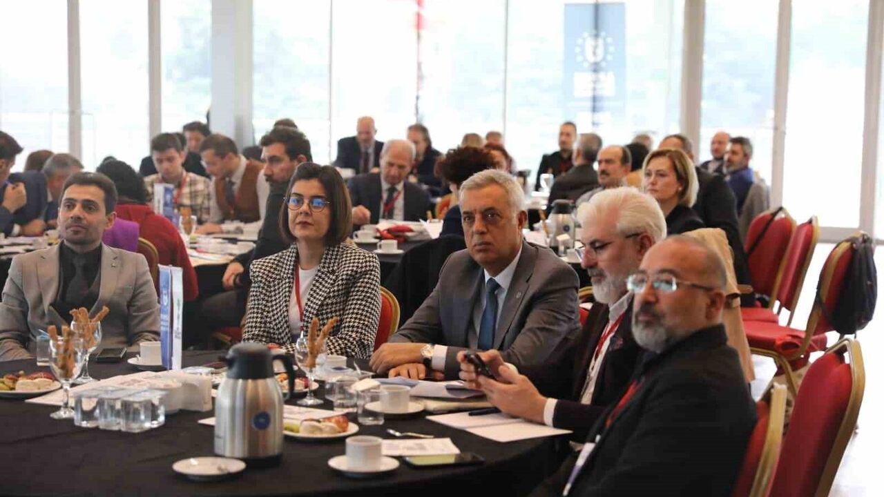 Bursa'da Karagöz Kültürü Canlandırılıyor