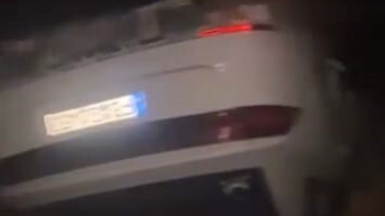 Bursa'da Lastiği Patlayan Araç Şarampole Devrildi