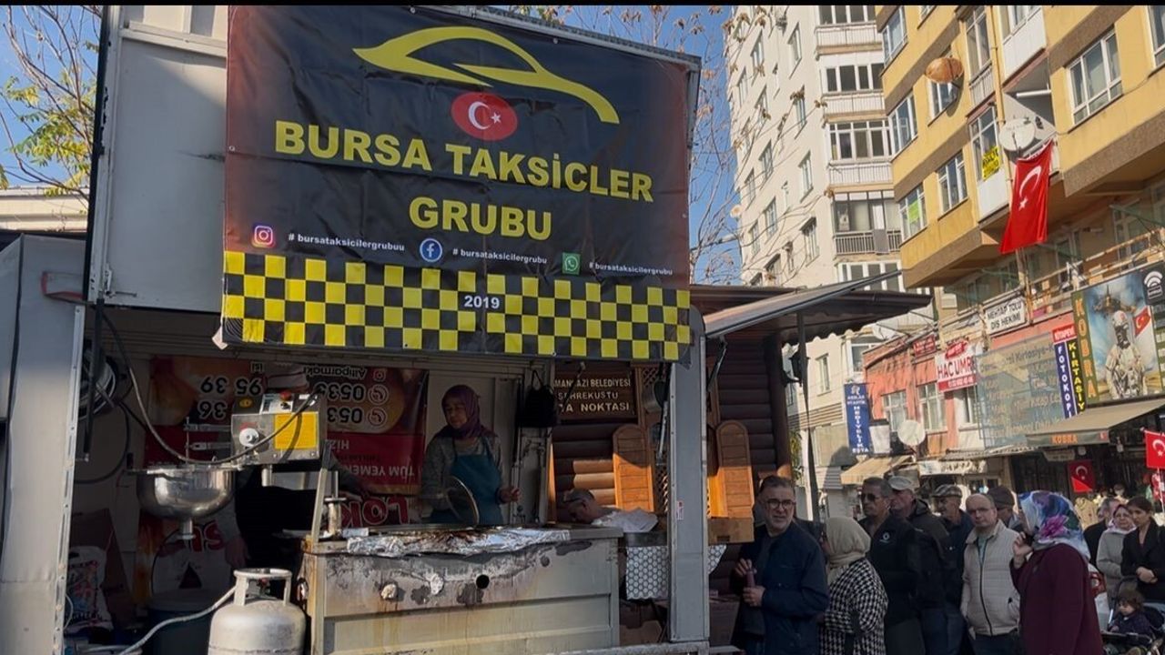 Bursa'da Taksicilerden Şehitler İçin Anlamlı Hayır Etkinliği