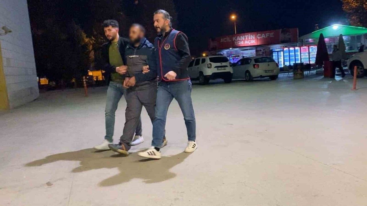 Bursa'da Uyuşturucu Taciri Yolcu Otobüsünde Yakalandı