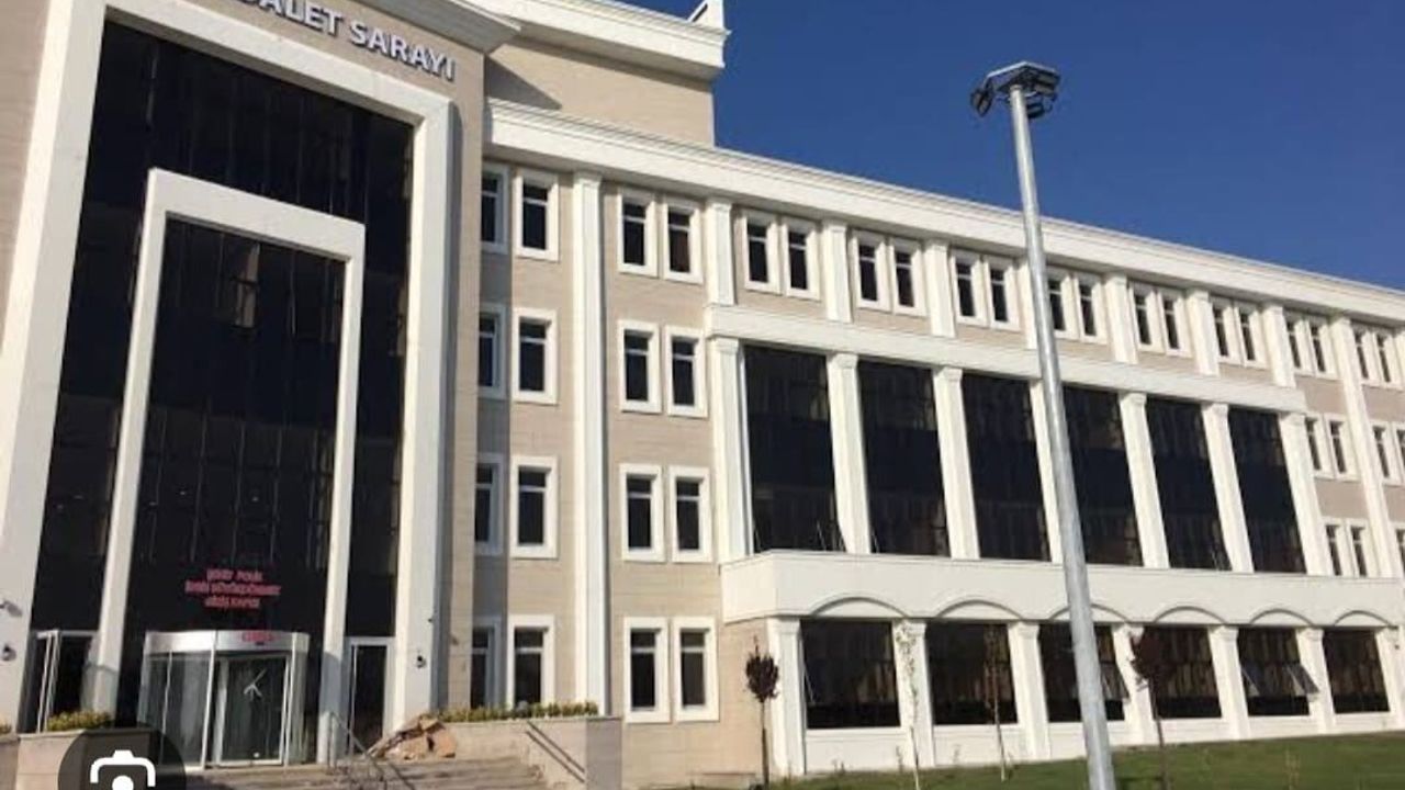 Bursa'da Yasa Dışı Bahis Operasyonu: 7 Kişi Tutuklandı