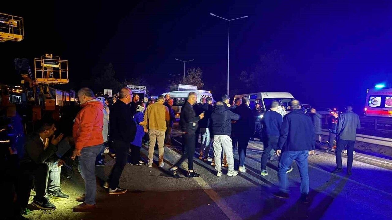 Bursa'da Zincirleme Trafik Kazası: 1 Ölü, 13 Yaralı