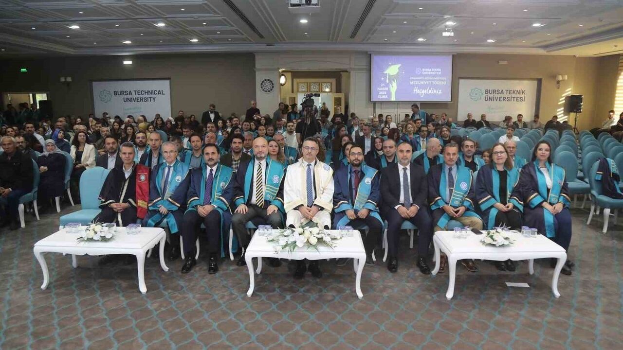 Bursa Teknik Üniversitesi Lisansüstü Mezuniyet Töreni Gerçekleşti