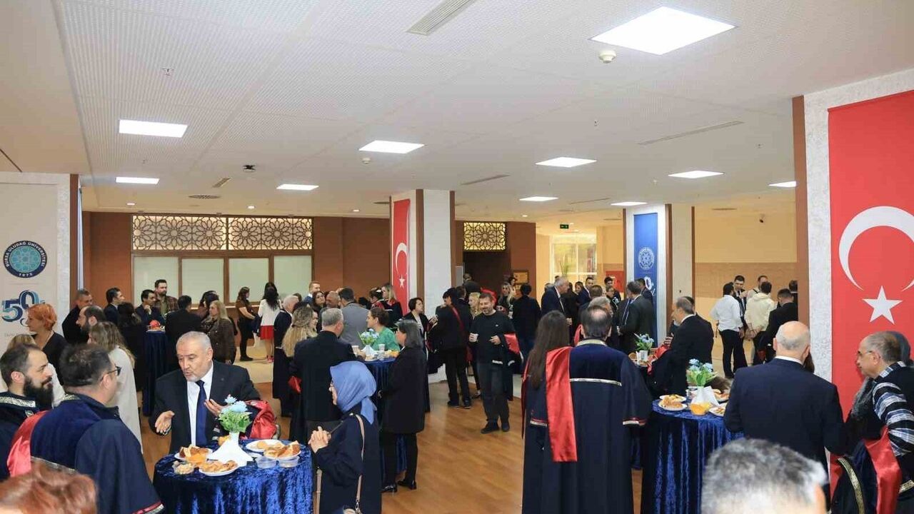 Bursa Uludağ Üniversitesi'nde 2024 Akademik Performans Ödülleri Sahiplerini Buldu